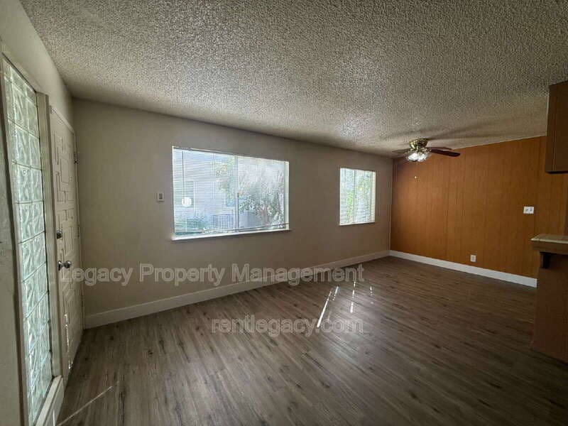 Sacramento Condo: 4424 Greenholme Dr