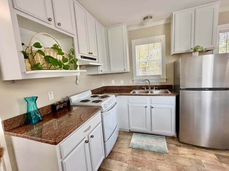 Freeport House: 161 Caswell Branch Road