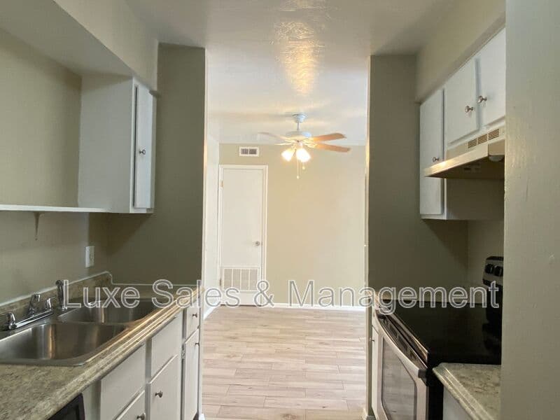 Oklahoma City Condo: 6030 NW Expressway