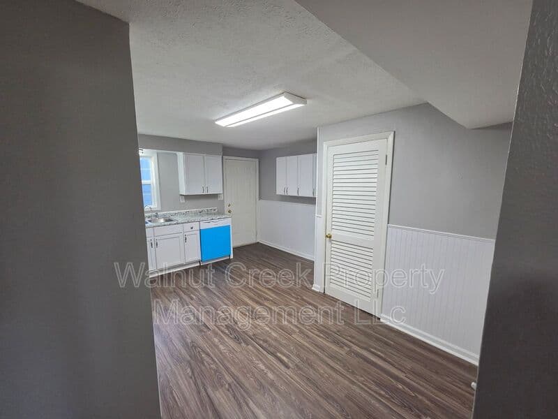 Elyria Condo: 41547 Elmwood St
