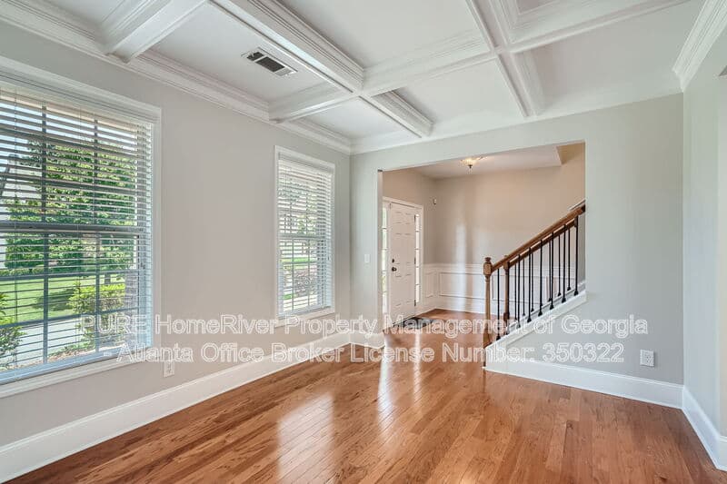 Suwanee House: 1610 Burgess Trl