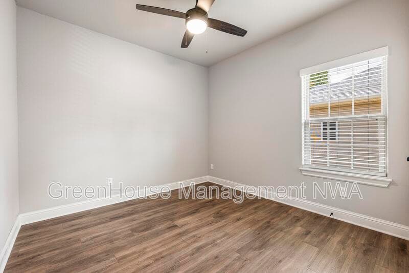 Bella Vista House: 28 Mills Dr