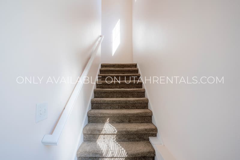 Provo Condo: 1052 Canyon Meadow Dr