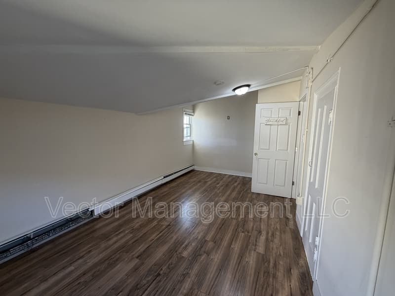 Bridgeport Condo: 543 Arctic Street - 2 right