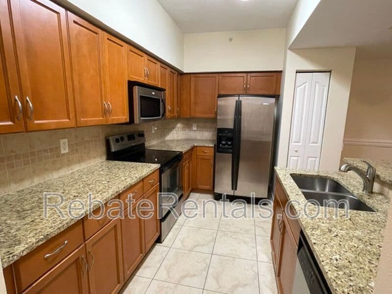 Jacksonville Condo: 10435 Midtown Parkway