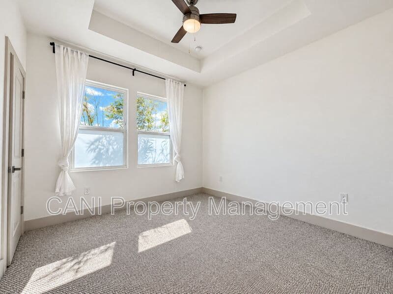 Orlando House: 724 Ellwood Avenue