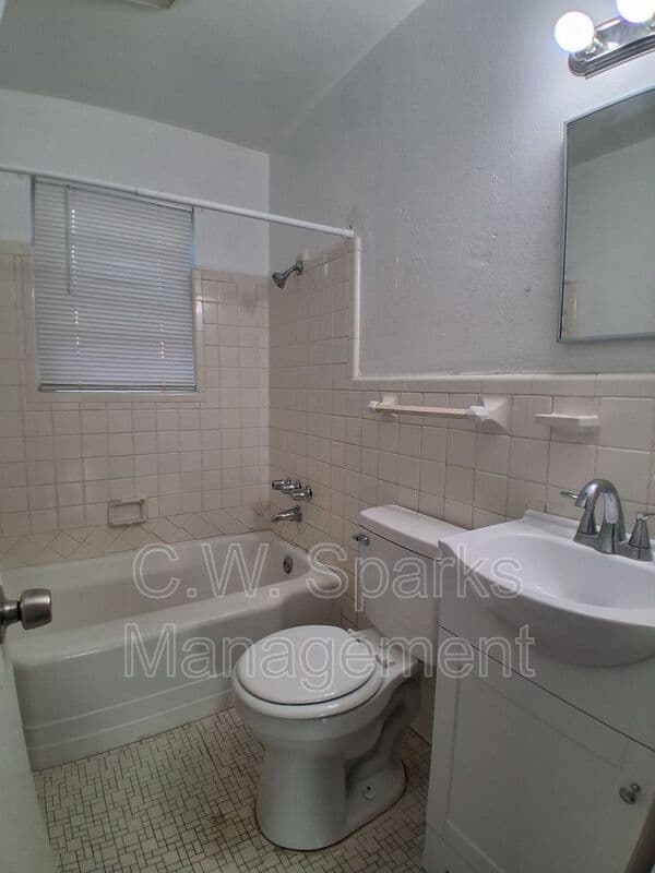 Dallas Condo: 3019 Avon St.