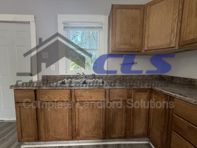 Terre Haute House: 2441 North 14th Street