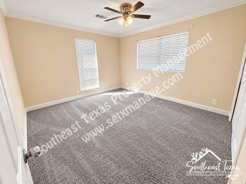 Beaumont House: 6030 Zenith Lane