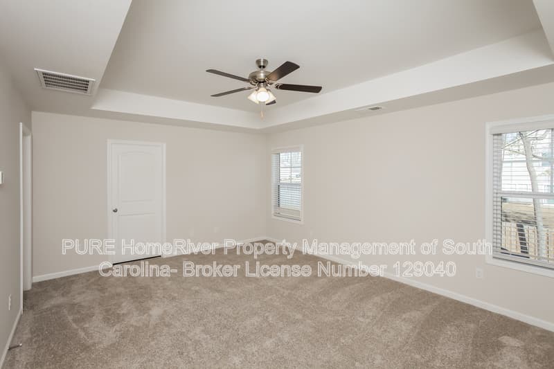Chapin House: 509 Mitscher Way
