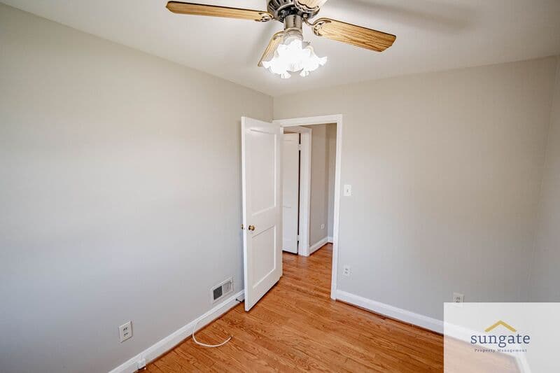 Towson Townhome: 8322 Loch Raven Blvd