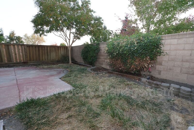 West Sacramento House: 4046 Martis Street