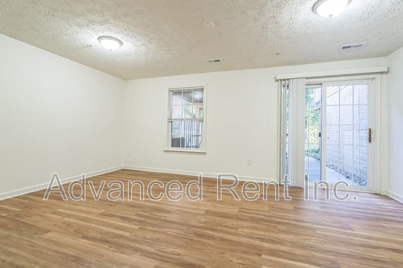 Abingdon Townhome: 368 Foreland Garth