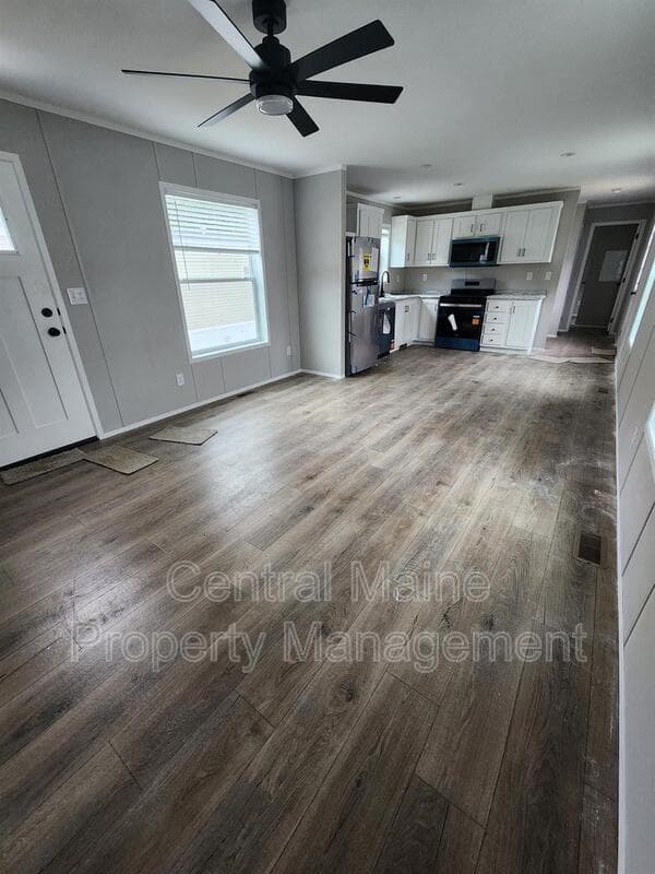 Orono House: 13 Austin Dr.