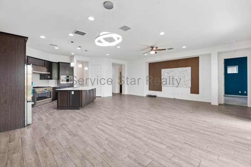 Laveen House: 4019 W Piedmont Rd