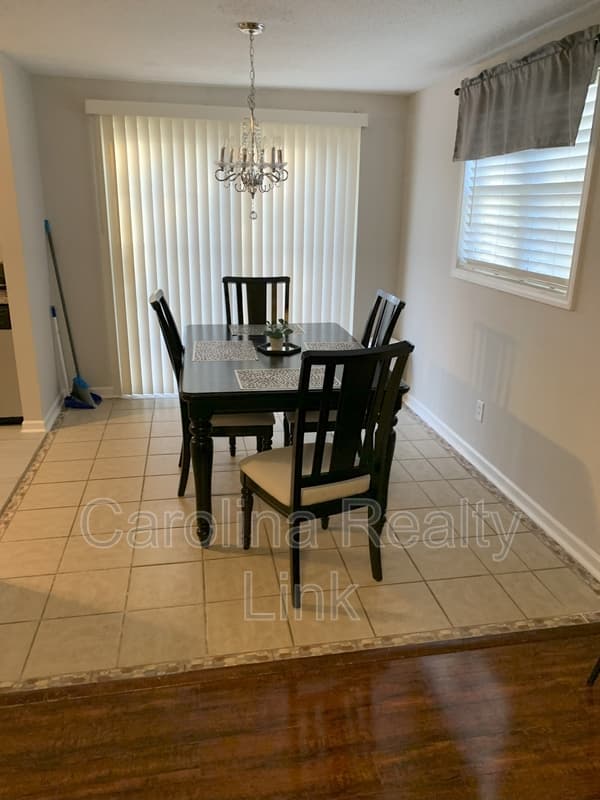 Charlotte House: Corder Dr