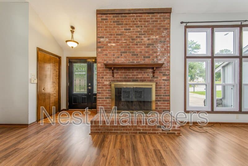Fayetteville House: 3597 Hastings Drive