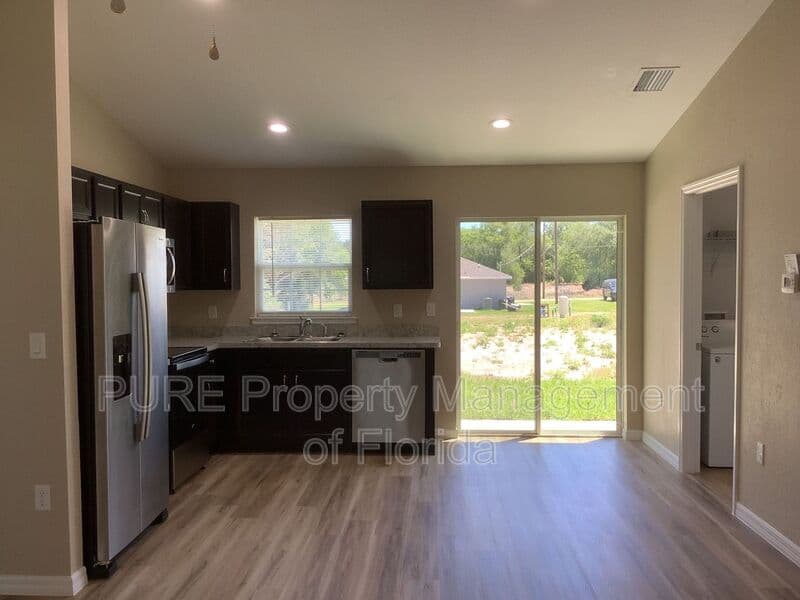 Ocala House: 2945 SW 148 Court