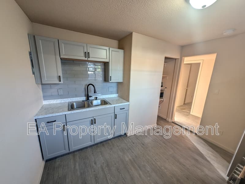 Albuquerque House: 212 65th St NW*Unit C