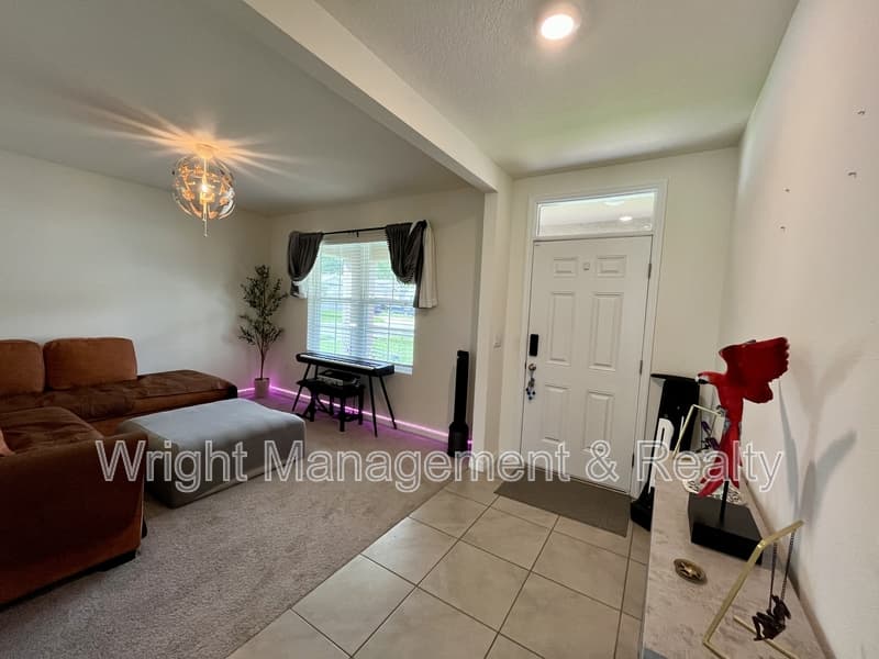 Odessa House: 15450 Black Pepper Lane