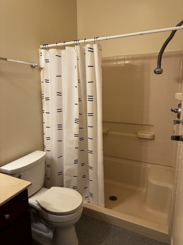 Ann Arbor House: 1556 Jones Drive