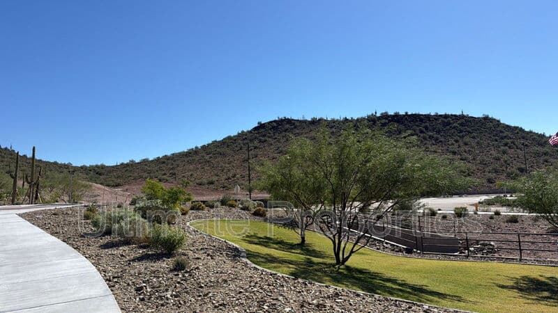 Peoria House: 31958 N 116th Ave