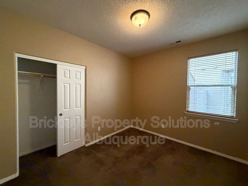 Rio Rancho House: 65 Willow Trace Court SE