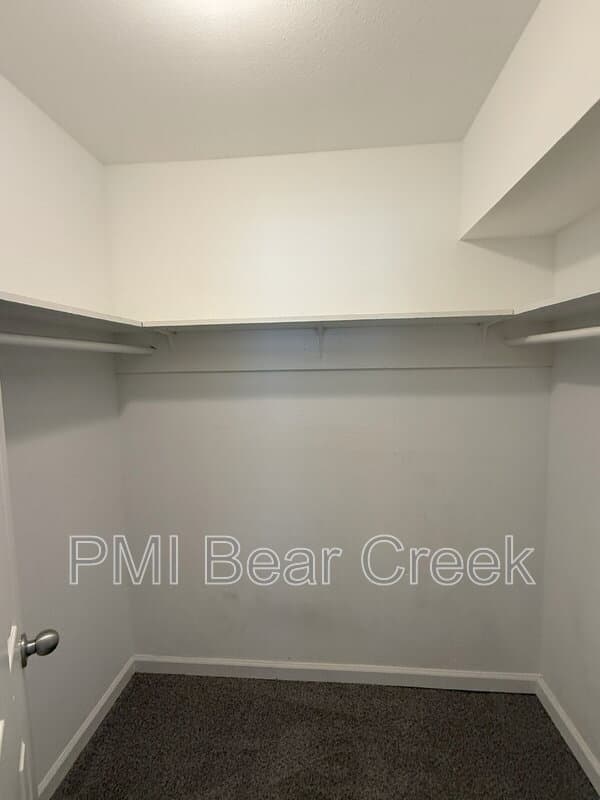 Houston Condo: 1824 Thonig Road