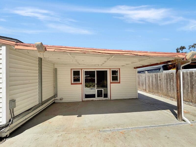 San Diego House: 3477 Aveley Place
