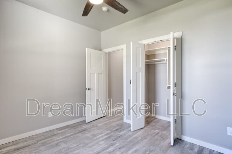 Norman House: 3118 SE 34th Street