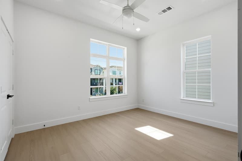 Fort Worth House: 3206 McCart Avenue