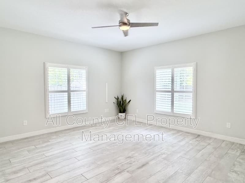 Orlando House: 2408 Corrine Drive