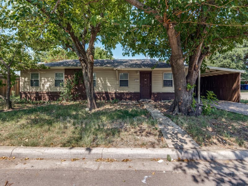 Frisco House: 9311 Oakland Drive