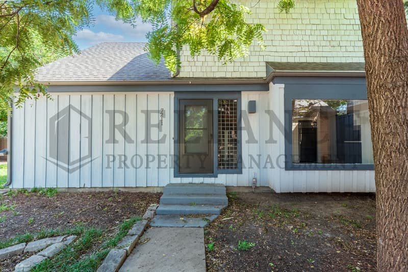 Wichita House: 7211 Bainbridge Road