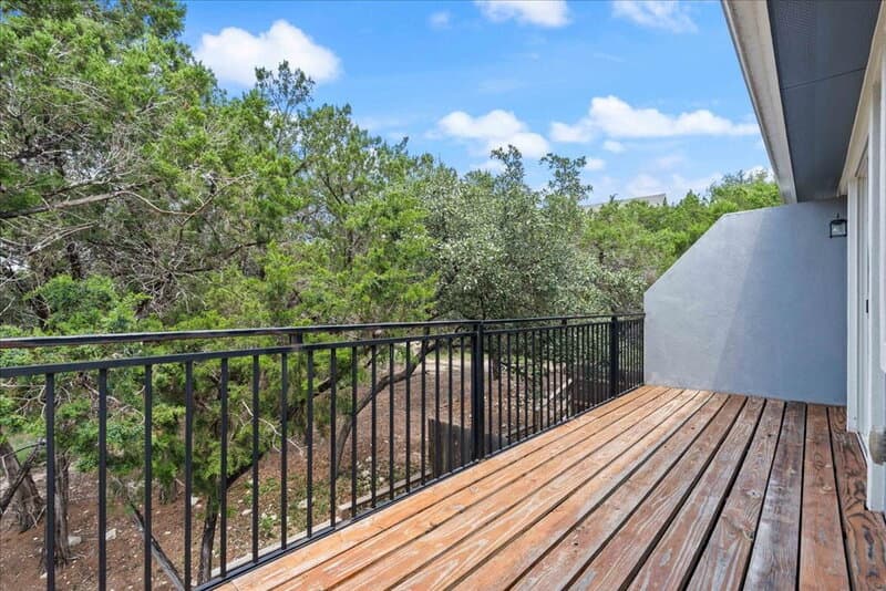 Lago Vista Condo: 5800 Club House Drive A