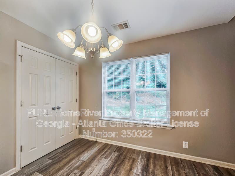 Covington House: 35 Chapman Way