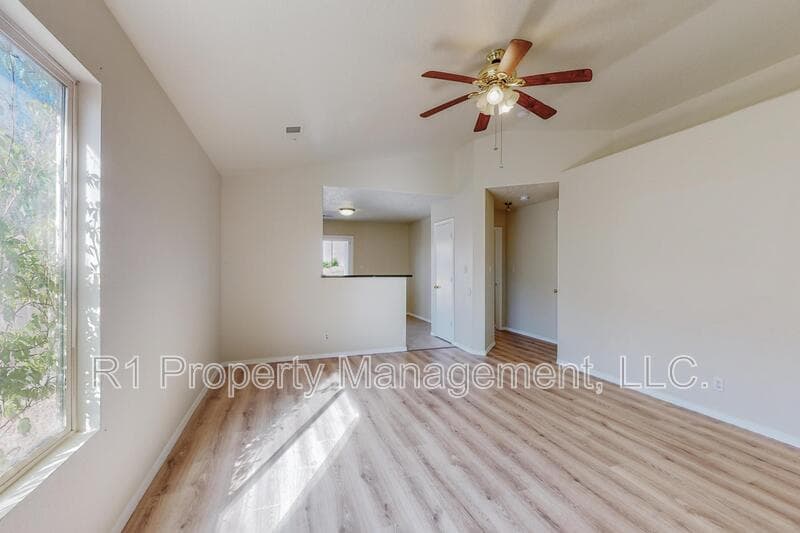 Rio Rancho House: 3473 Martin Meadows Drive Northeast