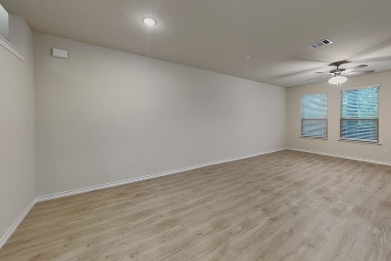 Denton Condo: 503 S Mockingbird Ln
