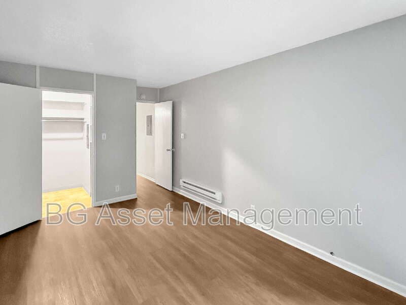 Hayward Condo: 944 Fletcher Lane