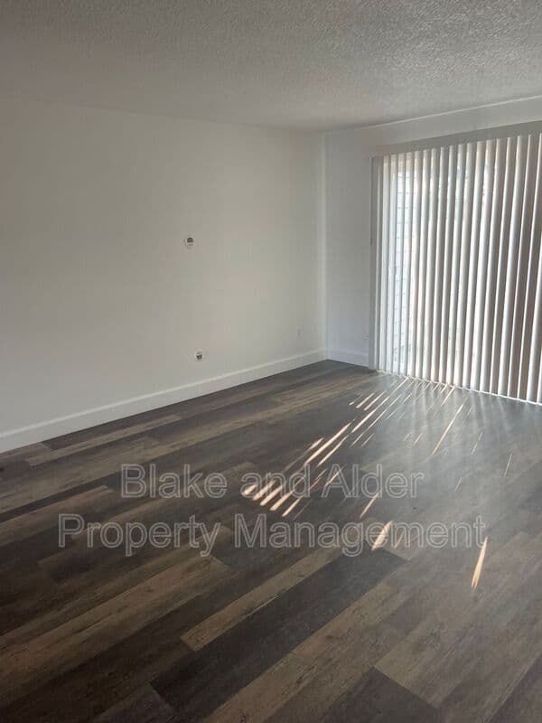 Portland House: 3815 NE 152nd Ave