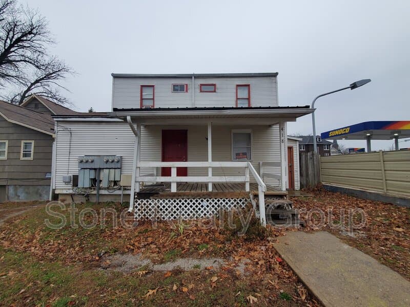 Terre Haute Condo: 418 S 7th Street