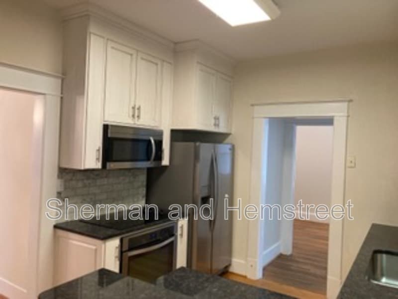 Augusta House: 2809 Lombardy Court