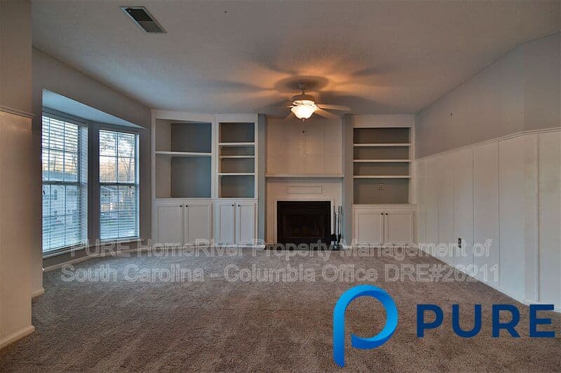 Columbia House: 17A Battery Walk Ct