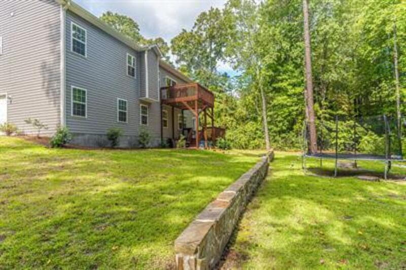 Pinehurst House: 55 Bridle Path Circle