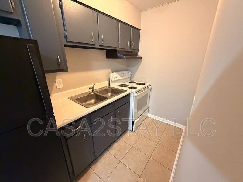 Louisville Condo: 5107 Malibu Ct