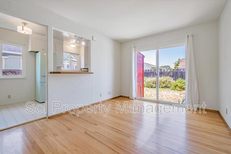 Santa Cruz Condo: 515 Cayuga Street
