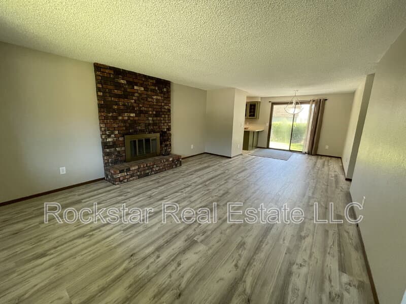 Spokane Condo: 9514 North Howard Street