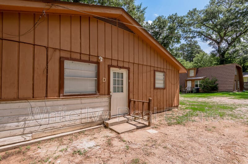 Huntsville House: 712 Cline St