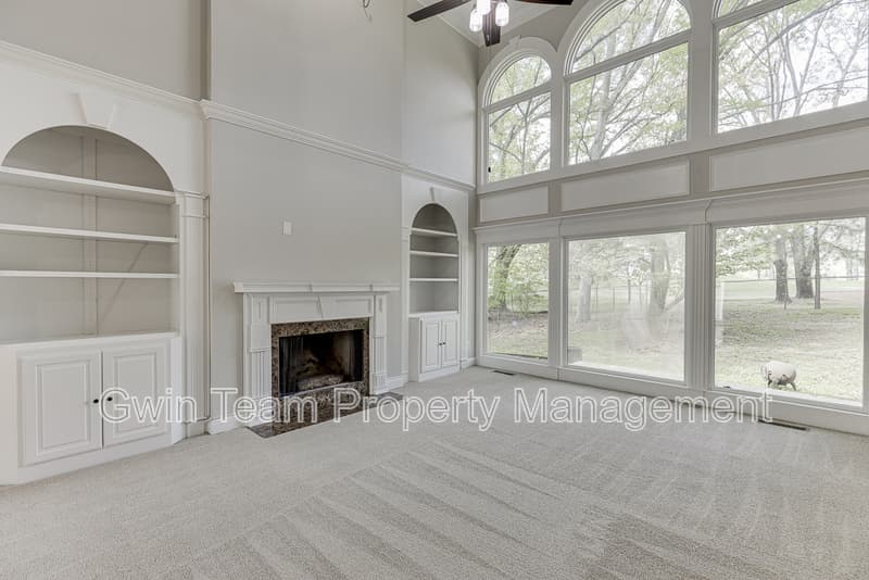 Duluth House: 9345 Riverclub Pkwy