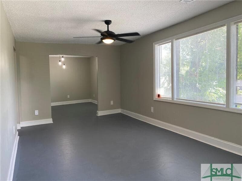 Savannah Condo: 1000 West 53rd Street - Lower Unit